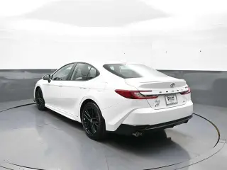 Toyota Camry 2025 AWD SE Sedán 4 puertas