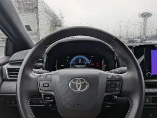 Toyota Camry 2025 SE 4dr Sedán
