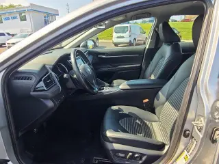 Toyota Camry 2019 SE 4dr Sedán