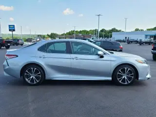 Toyota Camry 2019 SE 4dr Sedán