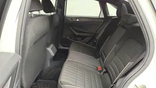 Volkswagen Jetta 2023 Sport Sedán 4 puertas 8A