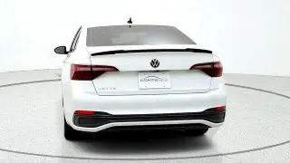 Volkswagen Jetta 2023 Sport Sedán 4 puertas 8A