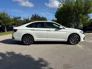 Volkswagen Jetta 2024 S 4dr Sedán 8A