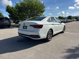 Volkswagen Jetta 2024 S 4dr Sedán 8A