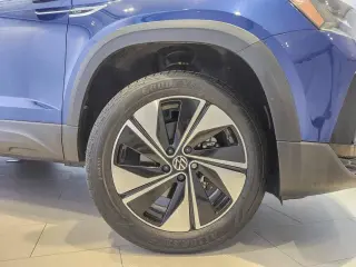 Volkswagen Taos 2023 AWD SE 4Motion 4dr SUV