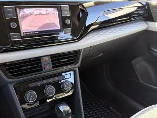 Volkswagen Taos 2023 S 4dr SUV