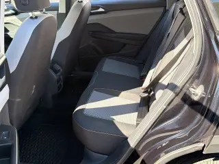 Volkswagen Taos 2023 S 4dr SUV