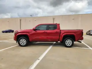 Toyota Tacoma 2026 4x4 TRD Sport 4dr Double Cab 6.1 ft LB