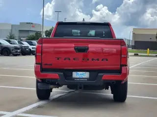 Toyota Tacoma 2026 4x4 TRD Sport 4dr Double Cab 6.1 ft LB