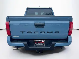 Toyota Tacoma 2026 4x4 SR5 4dr Double Cab 6.1 ft LB