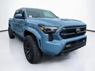 Toyota Tacoma 2026 4x4 SR5 4dr Double Cab 6.1 ft LB