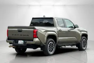 Toyota Tacoma 2026 4x4 TRD Sport 4p Puerta Doble Cabina Doble 5.0 ft SB 8A