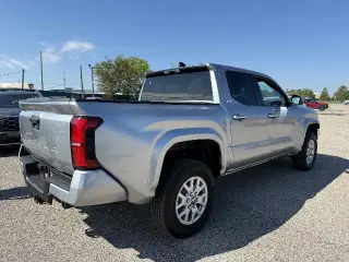 Toyota Tacoma 2026 4x2 SR5 4dr Double Cab 6.1 ft LB