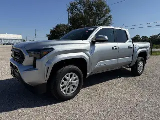 Toyota Tacoma 2026 4x2 SR5 4dr Double Cab 6.1 ft LB