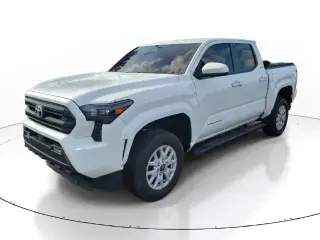 Toyota Tacoma 2024 4x2 SR5 4 puertas Cabina Doble 5.0 ft SB