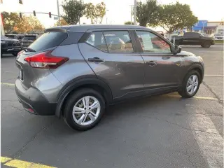 Nissan Kicks 2020 S 4dr Crossover