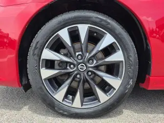 Nissan Sentra 2019 SR TURBO Sedán de 4 puertas