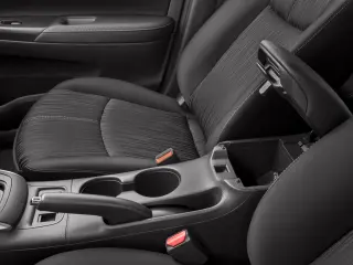 Nissan Sentra 2018 S 4dr Sedan 6M