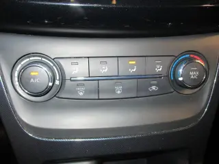 Nissan Sentra 2016 SR Sedán 4 puertas