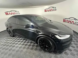 Modelo Tesla X 2022