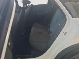 Kia K4 2025 LX 4dr Sedán
