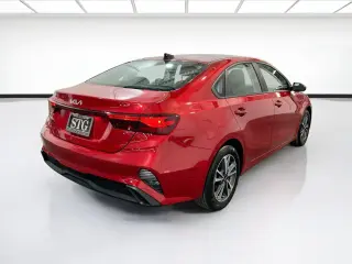 Kia Forte 2024 LXS 4dr Sedán