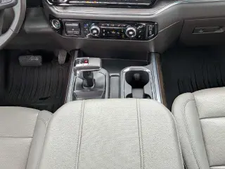 GMC Sierra 1500 2024 4x4 SLT 4dr Crew Cab 5.8 ft. SB
