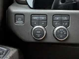 GMC Sierra 1500 2024 4x4 SLT 4dr Crew Cab 5.8 ft. SB