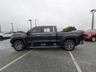 GMC Sierra 1500 2024 4x4 SLT 4dr Crew Cab 5.8 ft. SB