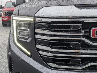 GMC Sierra 1500 2024 4x4 SLT 4dr Crew Cab 5.8 ft. SB
