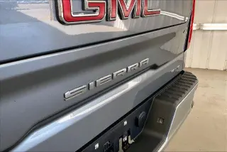 GMC Sierra 1500 2021 4x4 SLT 4dr Crew Cab 5.8 ft. SB
