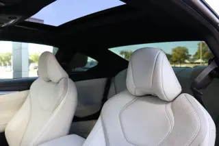 2017 INFINITI Q60