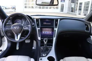 2017 INFINITI Q60
