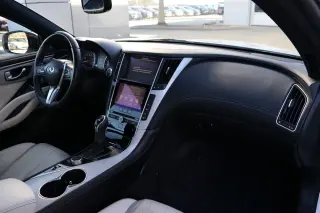 2017 INFINITI Q60