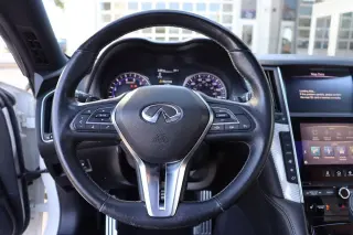2017 INFINITI Q60