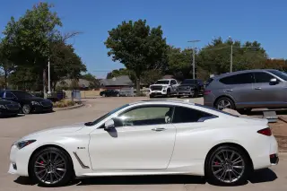 2017 INFINITI Q60