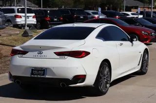 2017 INFINITI Q60