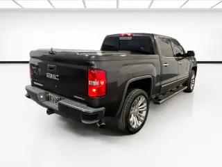 GMC Sierra 1500 2015 4x4 Denali 4dr Crew Cab 5.8 ft. SB