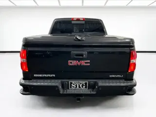 GMC Sierra 1500 2015 4x4 Denali 4dr Crew Cab 5.8 ft. SB