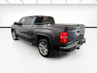 GMC Sierra 1500 2015 4x4 Denali 4dr Crew Cab 5.8 ft. SB