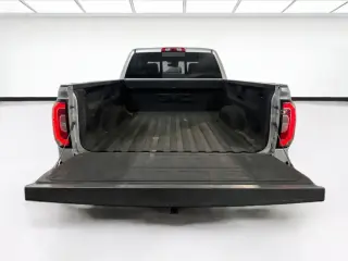 GMC Sierra 1500 2018 4x4 SLT 4dr Crew Cab 5.8 ft. SB