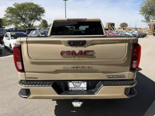 GMC Sierra 1500 2022 4x4 Elevation Standard 4dr Crew Cab 5.8 ft. SB