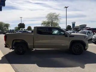 GMC Sierra 1500 2022 4x4 Elevation Standard 4dr Crew Cab 5.8 ft. SB