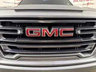 GMC Sierra 1500 2021 4x4 AT4 4dr Crew Cab 5.8 ft. SB