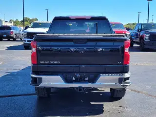 Chevrolet Silverado 1500 2023 4x4 LT 4dr Crew Cab 5.8 ft. SB w/2FL
