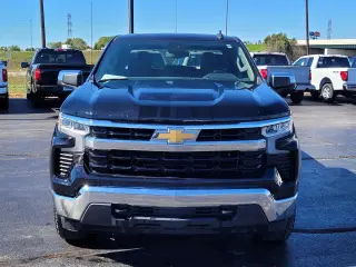 Chevrolet Silverado 1500 2023 4x4 LT 4dr Crew Cab 5.8 ft. SB w/2FL
