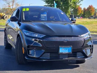 Ford Mustang Mach-E 2023 AWD GT 4dr SUV