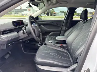Ford Mustang Mach-E 2023 Select 4dr SUV