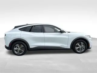 Ford Mustang Mach-E 2023 Select 4dr SUV