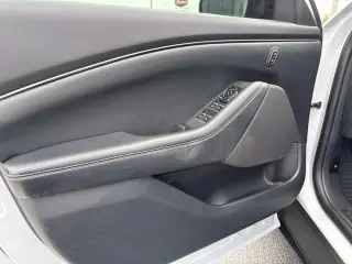 Ford Mustang Mach-E 2023 Select 4dr SUV